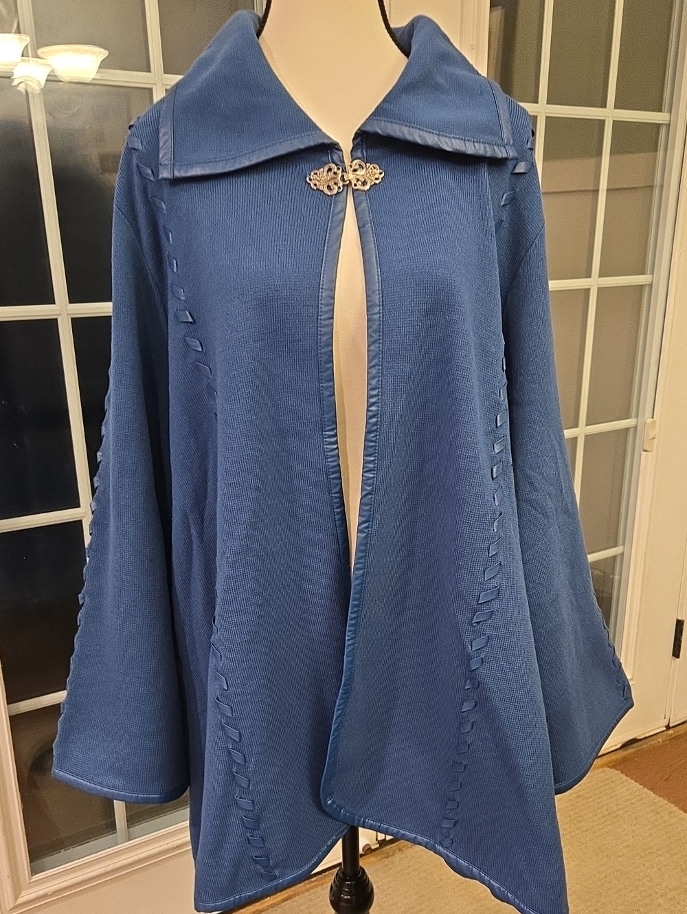 Patriicia Nash Turquoise Women Knit Cape Sweater with Decorative Clasp NWOT M/L